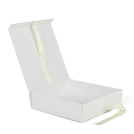 OEM Printing Folding Cardboard Gift Boxes White Color With Silk Ribbon Closure