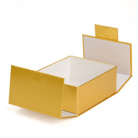 Gold Magnetic Closure Gift Box , Rectangle Flip Top Gift Boxes With Magnetic Catch