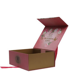 Collapsible Magnetic Closure Gift Box With Ribbon , Paper Gift Box Rose Red Color