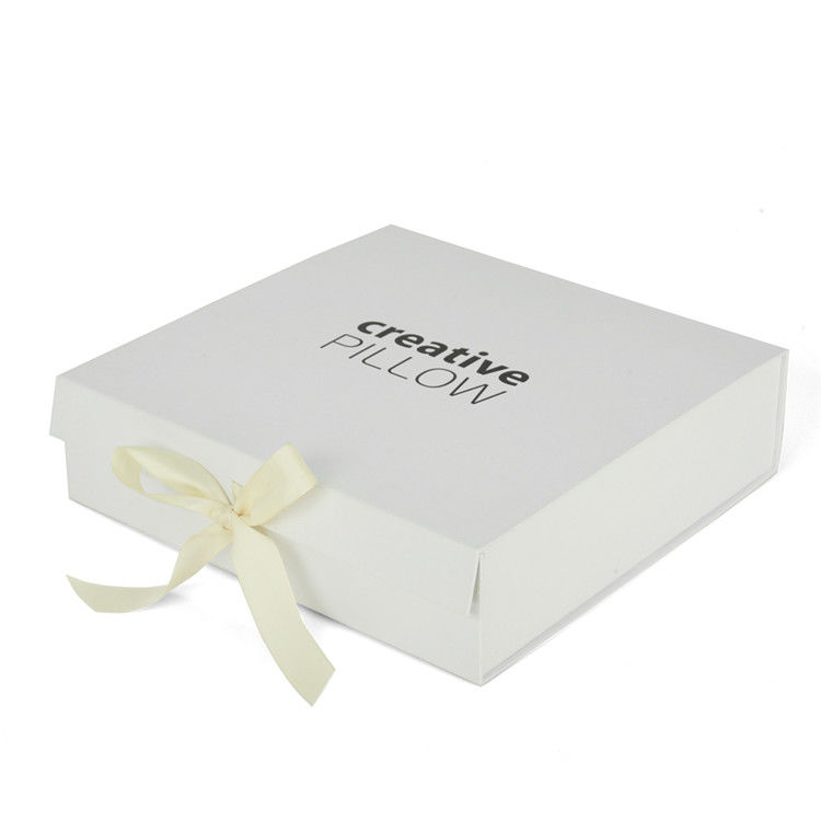 OEM Printing Folding Cardboard Gift Boxes White Color With Silk Ribbon Closure