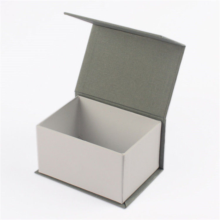 Customized Flap Lid Cardboard Packaging Magnetic Closure Gift Box With Logo
